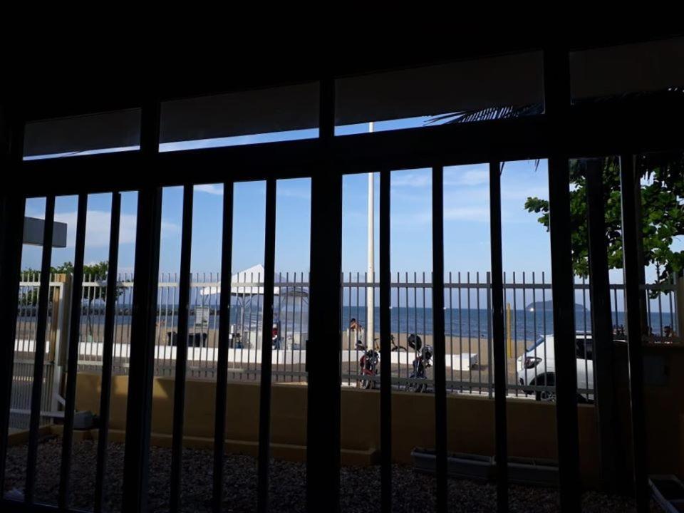 Mansao Ouro Verde Vlc Frente Para O Mar Com Piscina Piçarras Exterior foto